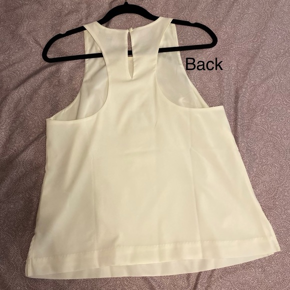 Banana Republic Halter Cut Shell - Picture 2 of 5